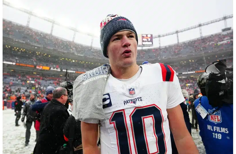 Drake Maye slump: Patriots quarterback Drake Maye reacts on the field