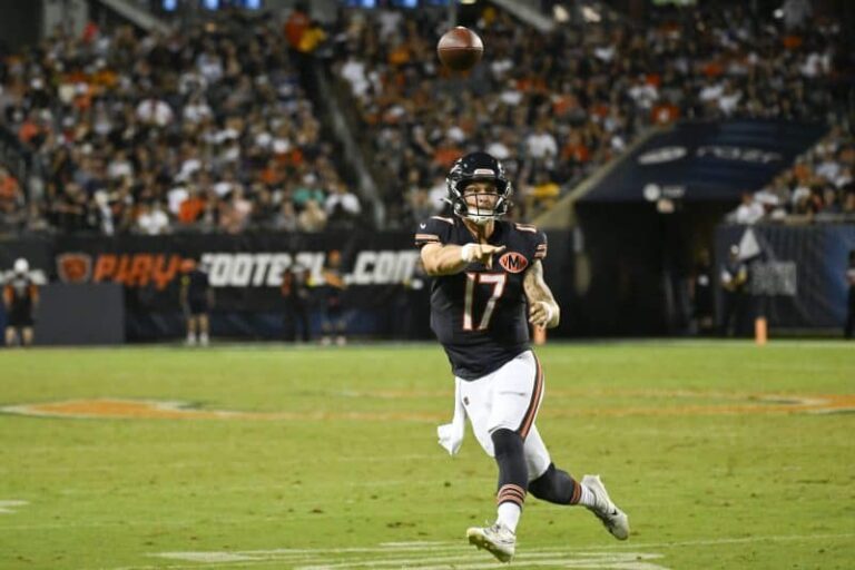 Tyson Bagent start looms: Bears quarterback throws a touchdown pass in a 2025 preseason game
